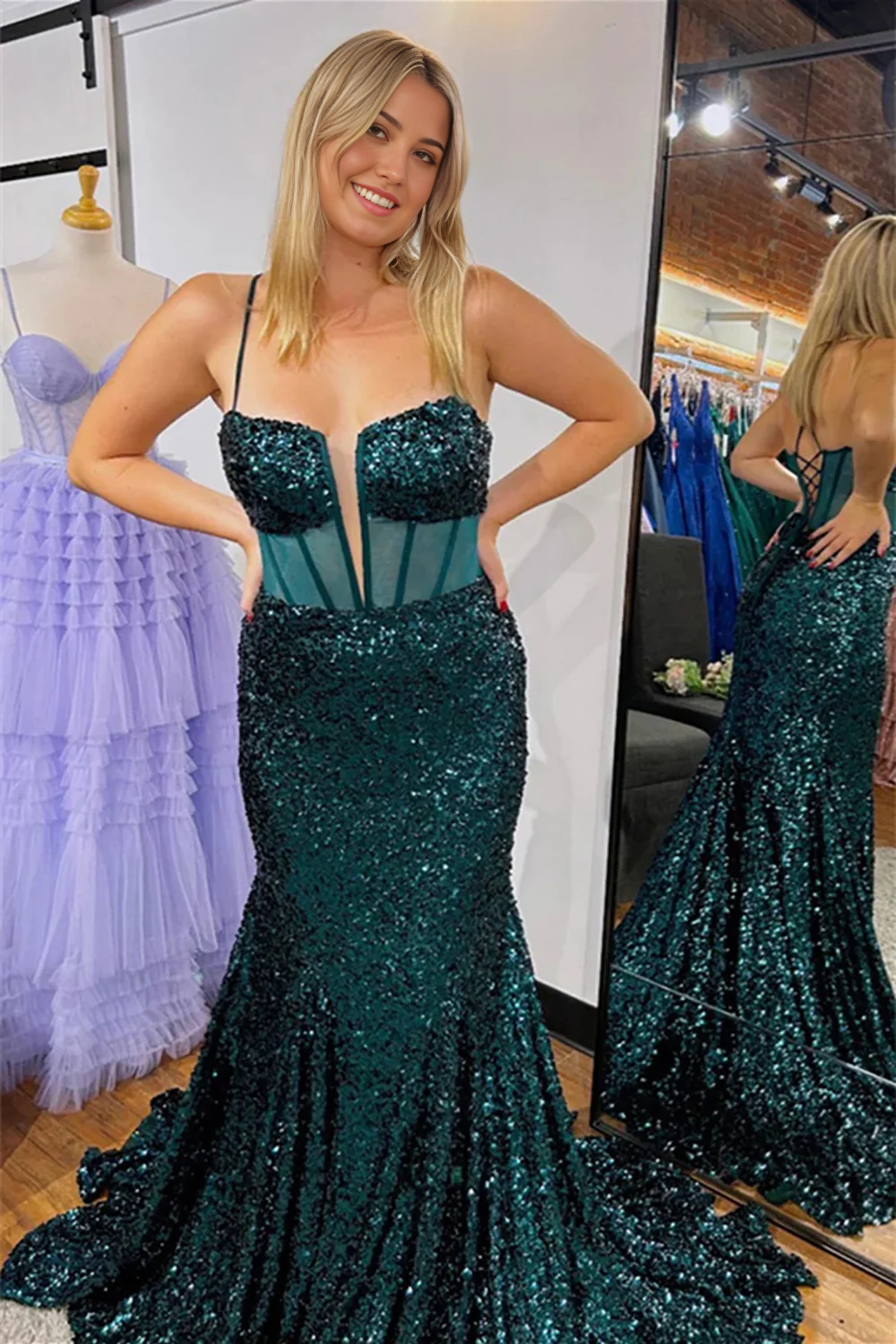 Vestido de fiesta de sirena con tirantes finos brillantes, corsé verde oscuro y espalda cruzada
